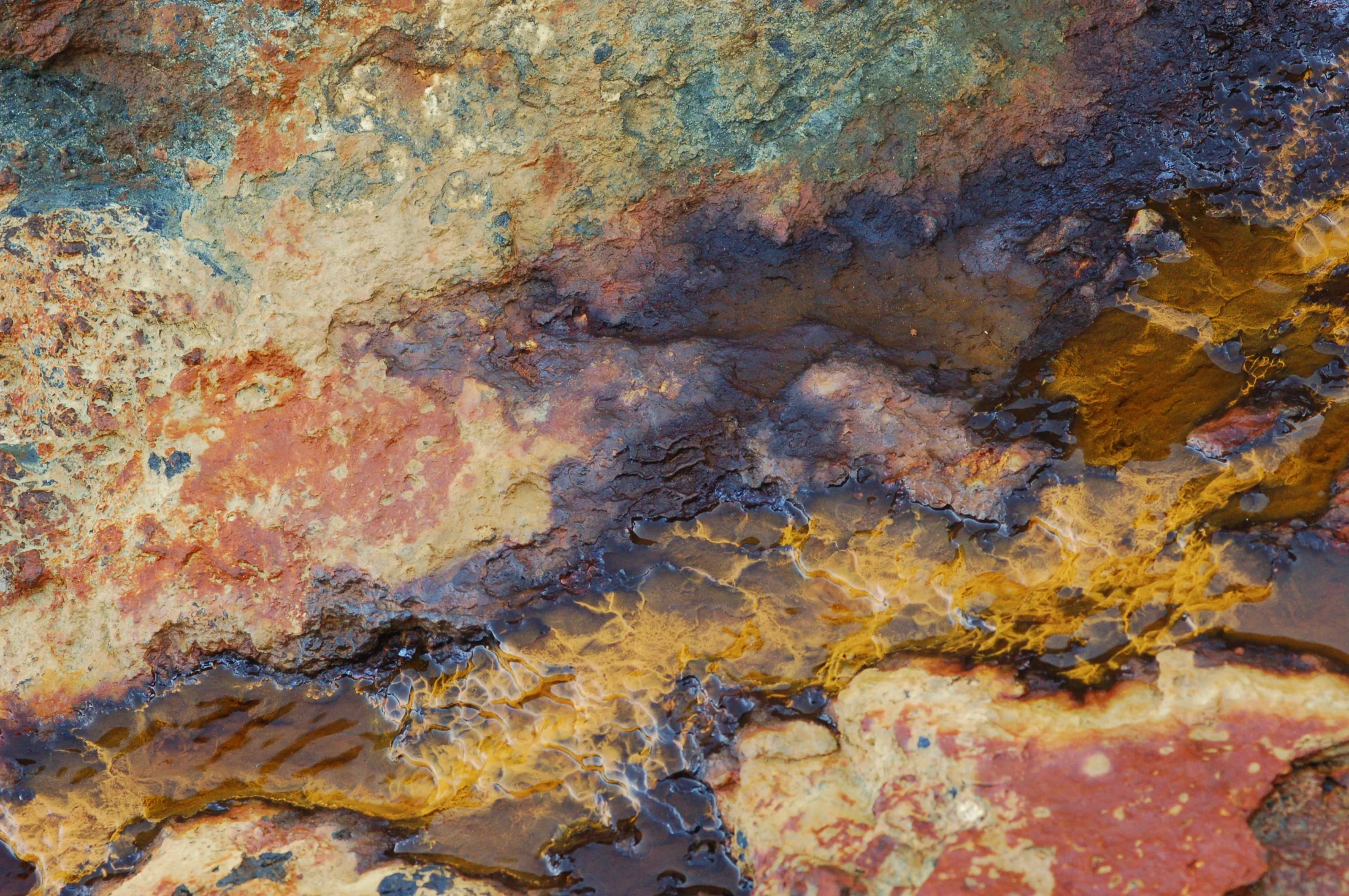mineralienfelsen